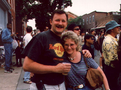 hankcar1.JPG (47061 bytes)